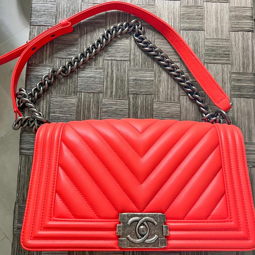 Authentic Chanel Chevron Medium boy bag